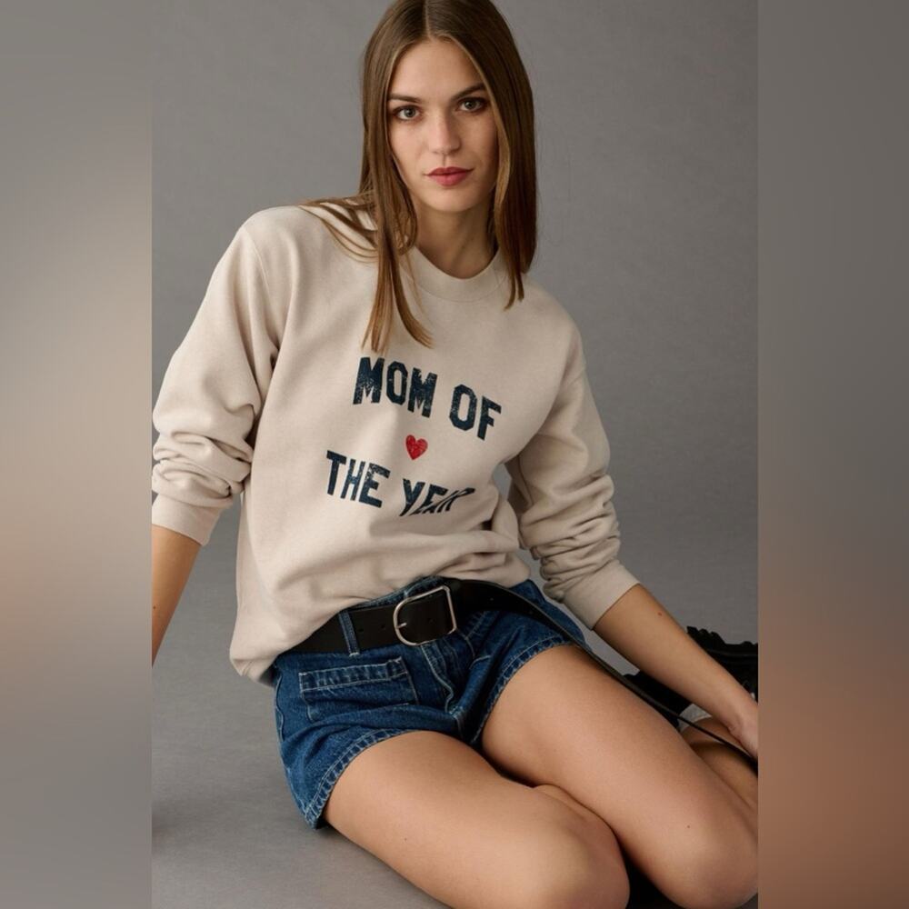 Favorite Daughter Mom Of The Year Graphic Sweatshirt Womens S Crewneck Pullover